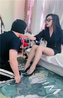 图片[2]-叶子天津】骑马/高跟踩狗爪/手捂窒息/耳光抽-绳艺资源网
