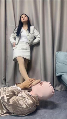 图片[17]-狗哥】江西刘亦菲短靴踩虐刑罚-绳艺资源网