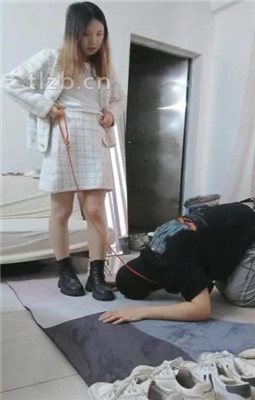 【珈瑶】圈养狗伺候起床-晨尿/靴子肉丝_绳缚吧