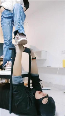 图片[9]-郡主大大】强迫装修工舔脏鞋/踩踏双视角版】-绳艺资源网