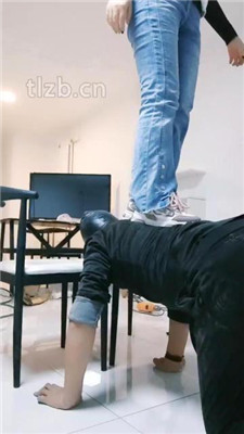图片[16]-郡主大大】强迫装修工舔脏鞋/踩踏双视角版】-绳艺资源网