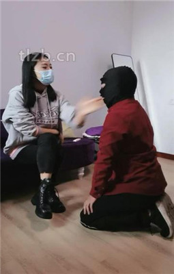 【凌儿女神】下班短靴原味白袜虐家奴_绳缚吧