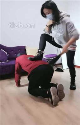 图片[2]-凌儿女神】下班短靴原味白袜虐家奴-绳艺资源网