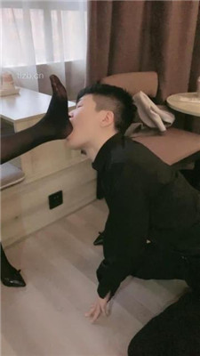 图片[3]-赵奈奈】虐-藤条抽/踢踹/舔脏鞋深喉/口水/脚踩喂食-绳艺资源网