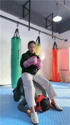 图片[12]-潘妮女王】人体沙包-跆拳道女神重度虐打-绳艺资源网