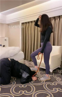图片[2]-扶桑】运动女神-椰子鞋白短袜踩虐狗-绳艺资源网