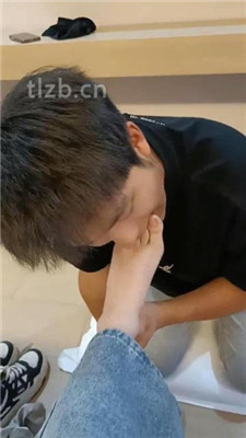 图片[10]-林十七】气味辱-跪舔运动鞋白袜裸足-绳艺资源网