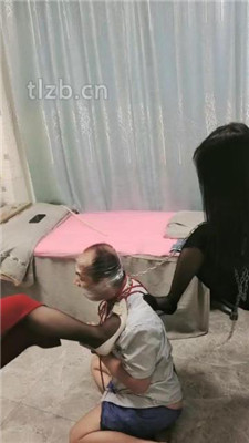 图片[20]-木子大大】美容院3技师S群虐猥琐顾客双视角版】-绳艺资源网