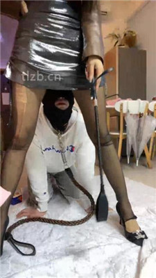 图片[13]-可儿女王】高跟黑丝胯下辱/插嘴/鞭打完整版】-绳艺资源网