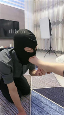 图片[19]-鱼糯糯】运动后原味鞋袜强迫奴舔-绳艺资源网
