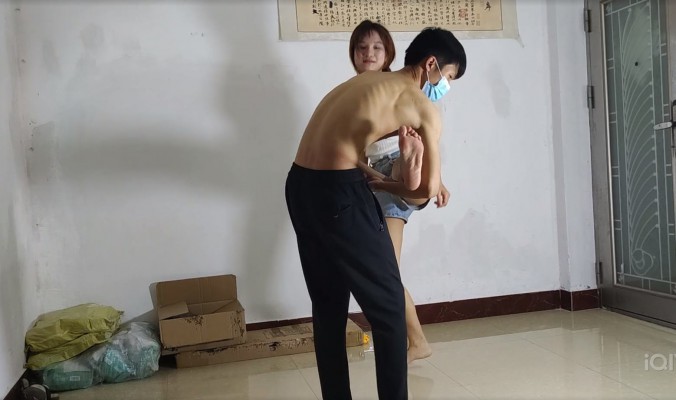 图片[7]_星子小姐姐踢打小贱狗_绳缚吧
