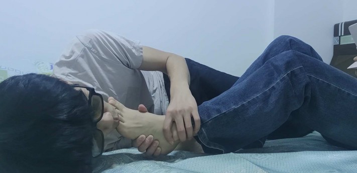 小伙子的暖脚日记_绳缚吧