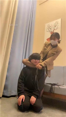 图片[14]-小怪人】长靴黑丝踩踏碾压/骑马/跪舔臭脚-绳艺资源网