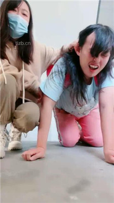 图片[8]-桃子老师】楼梯间遛狗/踩踏碾压/揪耳朵-绳艺资源网