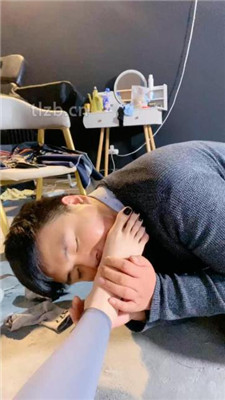 图片[5]-冰诺】运动后原味鞋袜辱狗-绳艺资源网