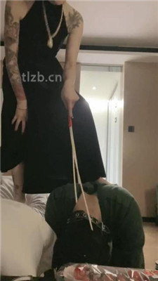 图片[7]-小月牙】狗链拴丧家之犬-虐乳/藤条抽/闻舔高跟/卫生巾辱-绳艺资源网