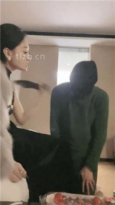 图片[10]-小月牙】狗链拴丧家之犬-虐乳/藤条抽/闻舔高跟/卫生巾辱-绳艺资源网