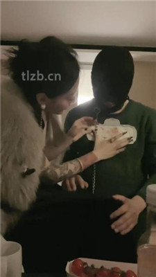 图片[14]-小月牙】狗链拴丧家之犬-虐乳/藤条抽/闻舔高跟/卫生巾辱-绳艺资源网