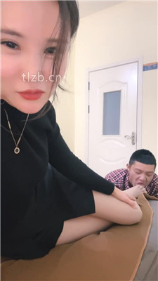 图片[13]-孤傲女帝】闻舔白袜脚/袜子塞嘴/全体重踩踏/脚插嘴-绳艺资源网