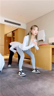 图片[3]-梦涵】健身女神-踢踹/鞭打/耳光/骑马/清理脏鞋-绳艺资源网