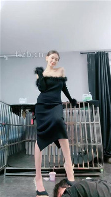 图片[13]-艾琳175】铁笼关狗-舔高跟/碾压狗爪/插嘴/袜子塞嘴/虐乳-绳艺资源网