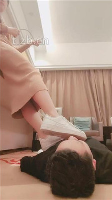 图片[13]-嘉妮】空军一号脏鞋蹂躏/转胯/虐乳/数据线鞭打-绳艺资源网