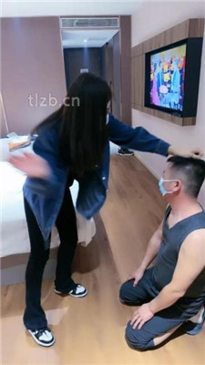 【沐夏夜】女神S超踢踹虐打前任_绳缚吧