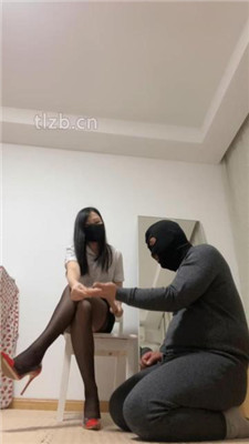 图片[3]-艾拉】女上司的体罚-揪耳朵/深喉/踩踏耳光/坐脸/提档