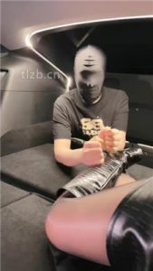 【禾未】车内黑丝诱惑调_绳缚吧