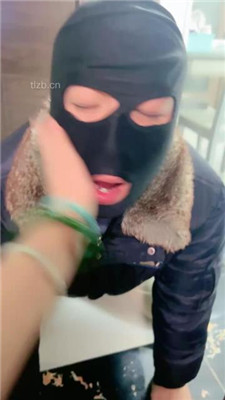 【伊兮】绿帽老公下跪求羞辱_绳缚吧