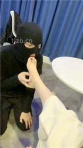【七七】赏赐绿帽男友圣水盛宴_绳缚吧
