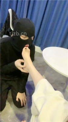【七七】赏赐绿帽男友圣水盛宴_绳缚吧
