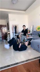 【嘉文】监督下贱家奴干活_绳缚吧