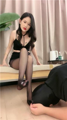 图片[15]-汐月】黑丝美腿恋足舔