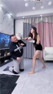 【麋鹿银儿】拳击女教练_绳缚吧