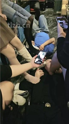 图片[14]-美娜格格】圈内聚会多S多奴群调群虐四视角版】