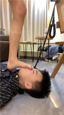 图片[19]-尤黎】骑马胯下辱/高跟黑丝碾压踩/脏鞋清理器