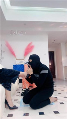 图片[3]-不期而遇】鞋底就是你的亲妈-醒酒器里的圣水