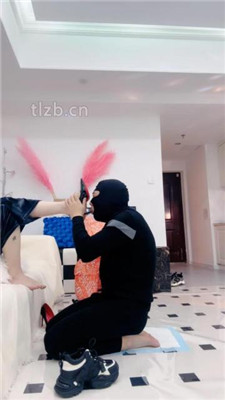 图片[7]-不期而遇】鞋底就是你的亲妈-醒酒器里的圣水