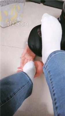 【蓝蜻蜓】白袜脚窒息踩/藤条抽_绳缚吧