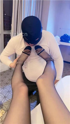 图片[16]-陈莹斯】车模S-高跟黑丝踩虐/鞭打/滴蜡骑马