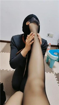 图片[9]-平凡】长靴踩虐/鞭打/转胯爬行