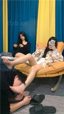 图片[6]-阳阳】双S-跪舔白袜脏鞋/人肉座椅/sp耳光/转胯骑马