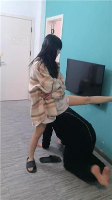 图片[14]-阳阳】双S-跪舔白袜脏鞋/人肉座椅/sp耳光/转胯骑马