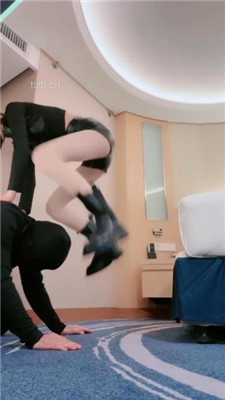 图片[14]-美娜格格】后的臣服-圣水泡丝袜/短靴肉丝侍奉/揪耳朵