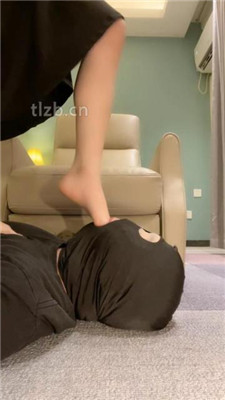 图片[4]-婪s】喝牛奶洗脚水/骑马爬行/夹乳