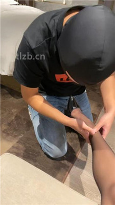 图片[2]-Alice】黑丝高跟诱惑-开发闺蜜男友