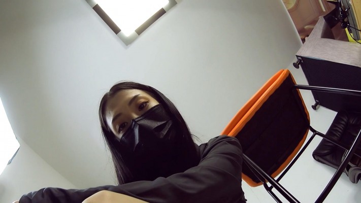 图片[11]-婧児小主】第一视角 晓G高跟肉丝脚踹踩脸支配羞辱追求者全程语言玩废你