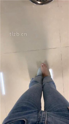 图片[4]-超级咚咚】办公室文员S-脏鞋臭袜辱