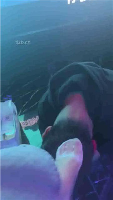 图片[5]-嘉一】KTV吊带船袜虐贱奴